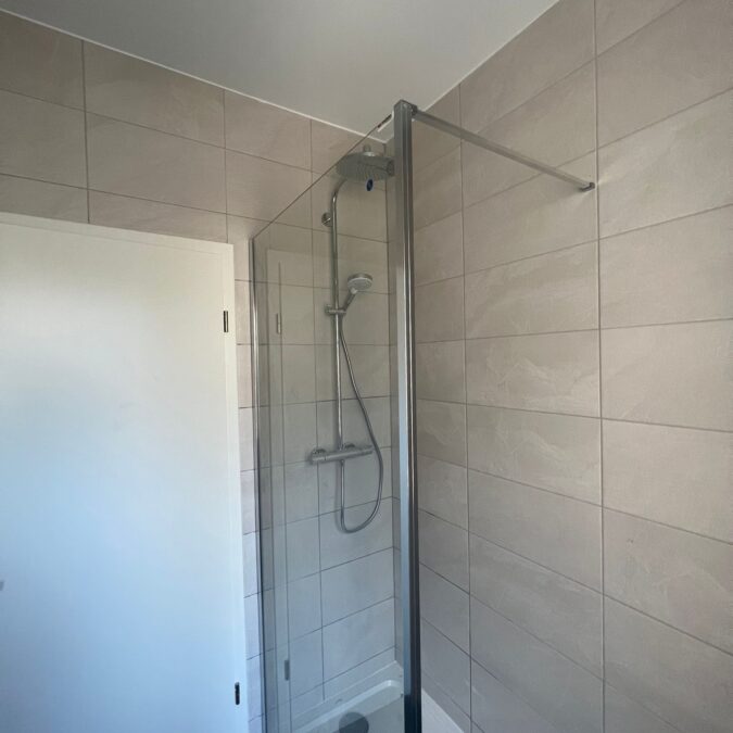 Salle de bain cl&eacute; en main Ostwald 7